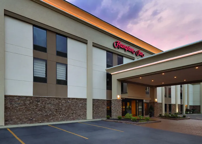 Kid friendly hotel Hampton Inn Cincinnati Kings Island
