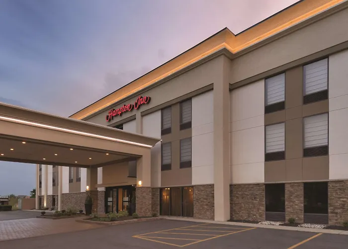 Kid friendly hotel Hampton Inn Cincinnati Kings Island