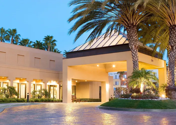 Hotel near College: Courtyard Irvine John Wayne Airport/Orange County