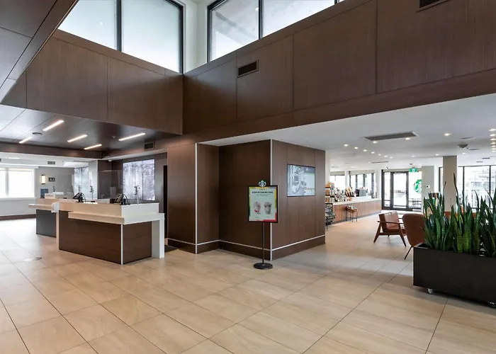 Doubletree By Hilton & Suites Victoria