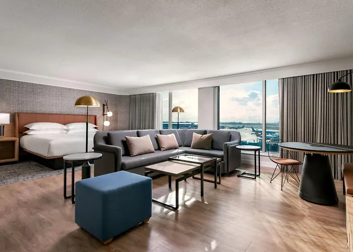 Sheraton Gateway Hotel In Toronto International Airport