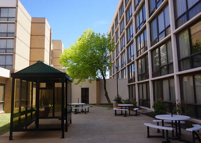 Mcm Elegante & Suites Lubbock