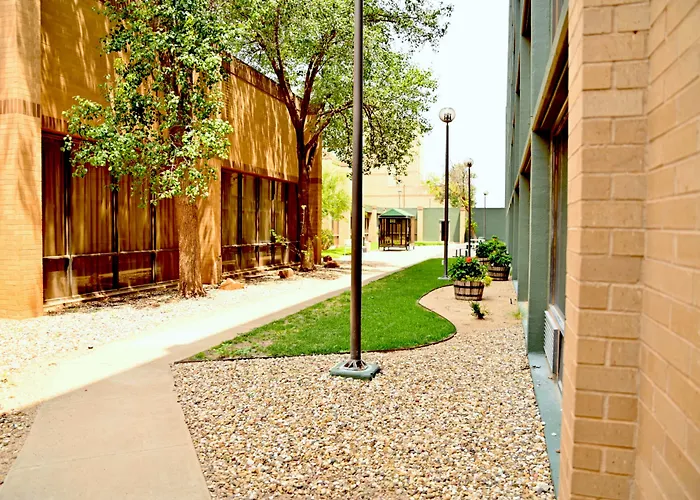Mcm Elegante & Suites Lubbock