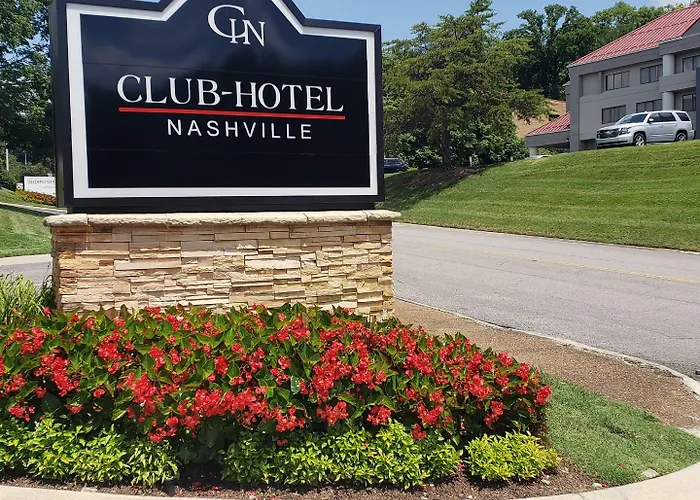 Club Hotel Nashville Inn & Suites