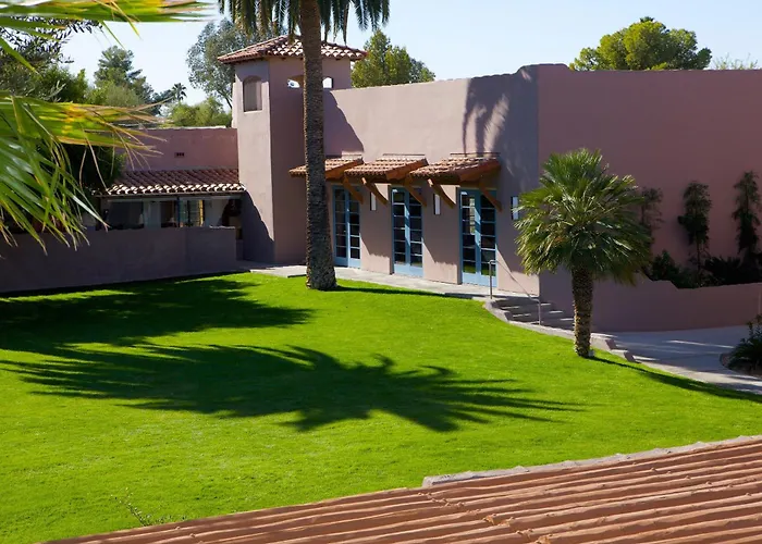 Lodge On The Desert