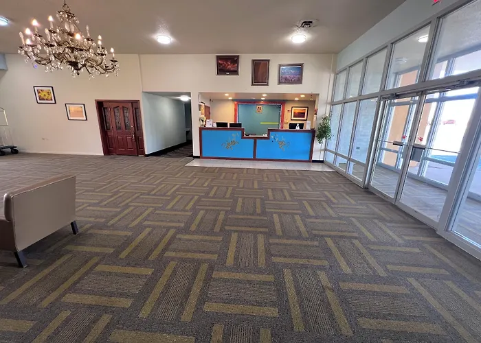 Motel: Colby Inn And Suites