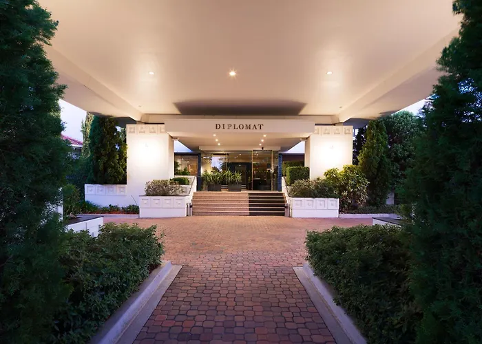 Ramada By Wyndham Diplomat
