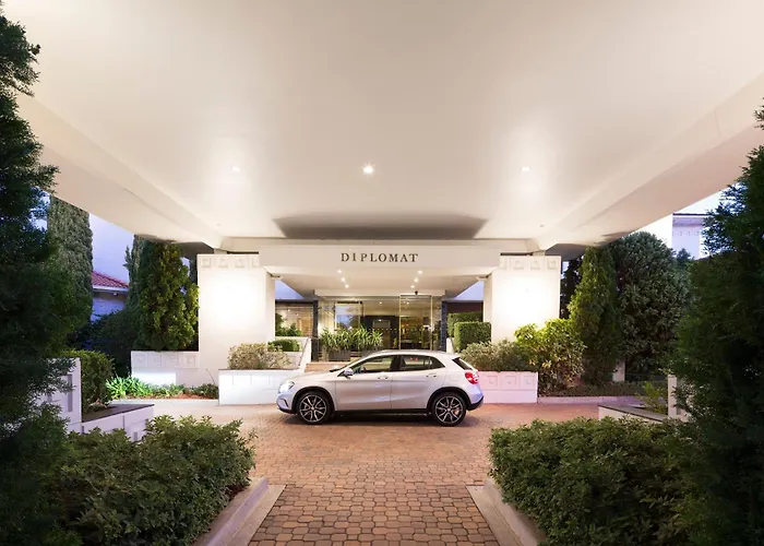 Ramada By Wyndham Diplomat