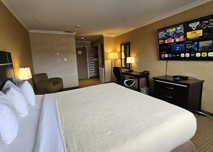 Cheap hotel: The George Dawson Inn & Conference Centre