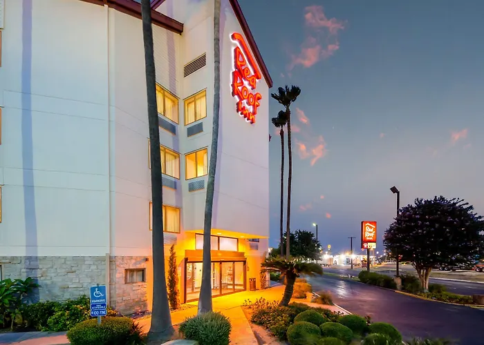 Motels Red Roof Inn Laredo