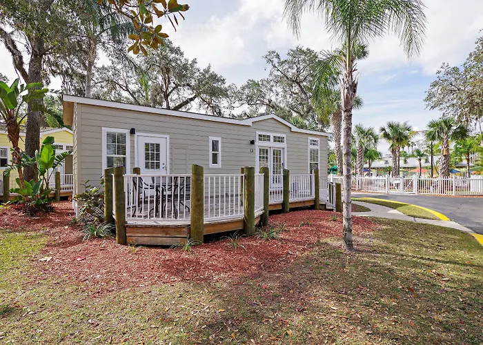 Vacation homes Tropical Palms Resort & Campground