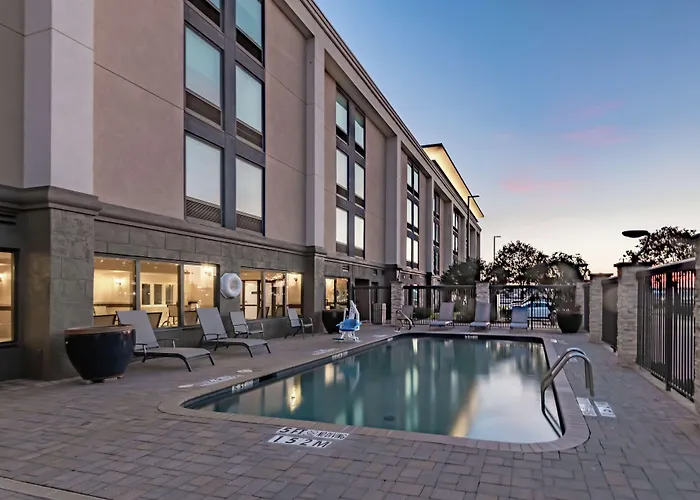 Kid friendly hotel Hampton Inn Waco North