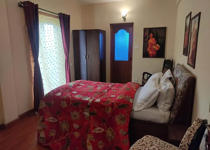 Habba Kadal Kashmiri Heritage & Hub
