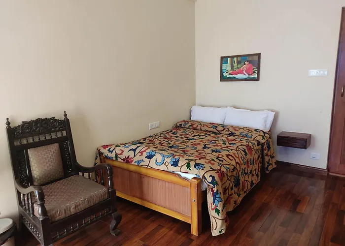 Habba Kadal Kashmiri Heritage & Hub