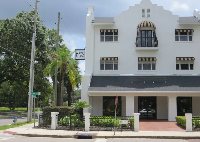 Eo Inn - Downtown