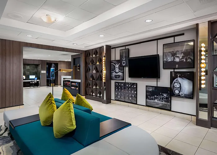 Family Friendly Hotels Hilton Garden Inn Los Angeles / Hollywood