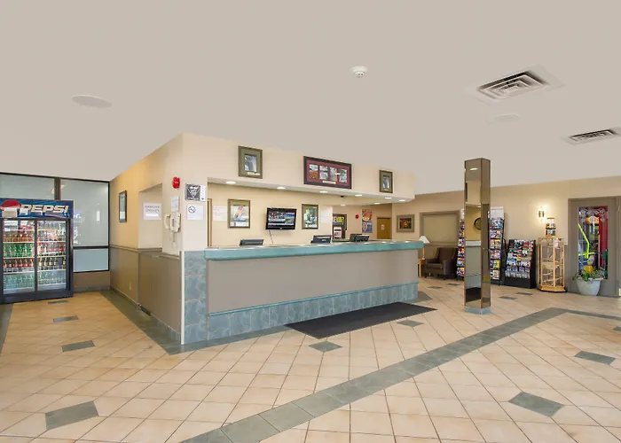 Family resorts Ramada By Wyndham Niagara Falls Near The Falls