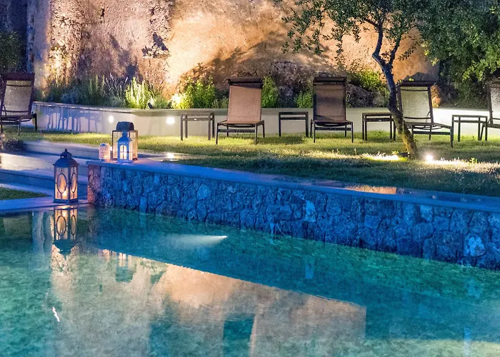 Hotel near College: Romantic Hotel & Restaurant Villa Cheta Elite