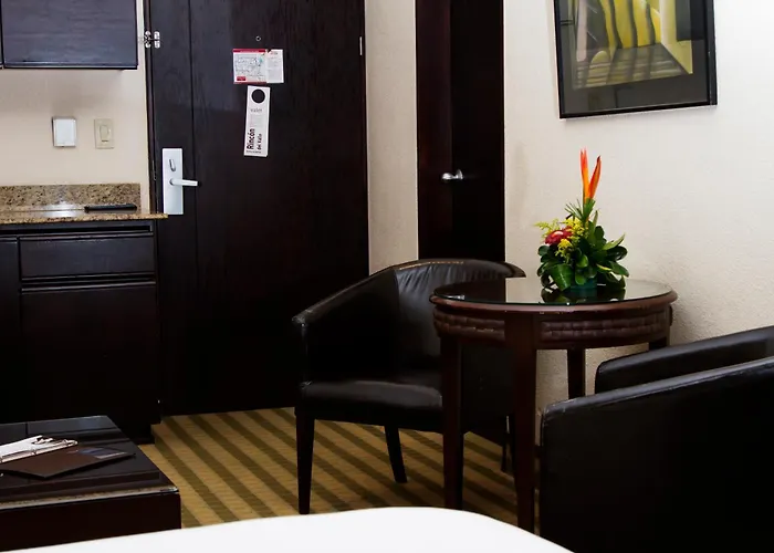 Beach Hotels Rincon Del Valle & Suites