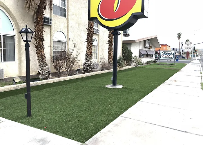 Super 8 By Wyndham