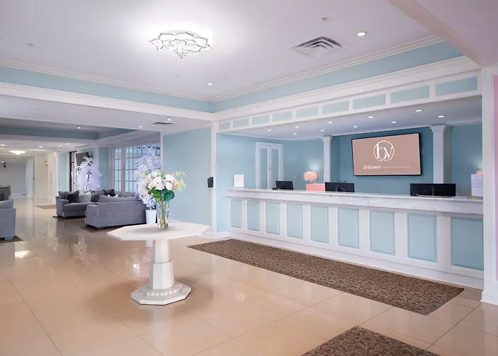 Bella Vista Hotel & Suites