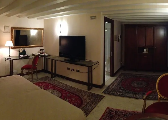 Pets Allowed Hotel Liassidi Palace