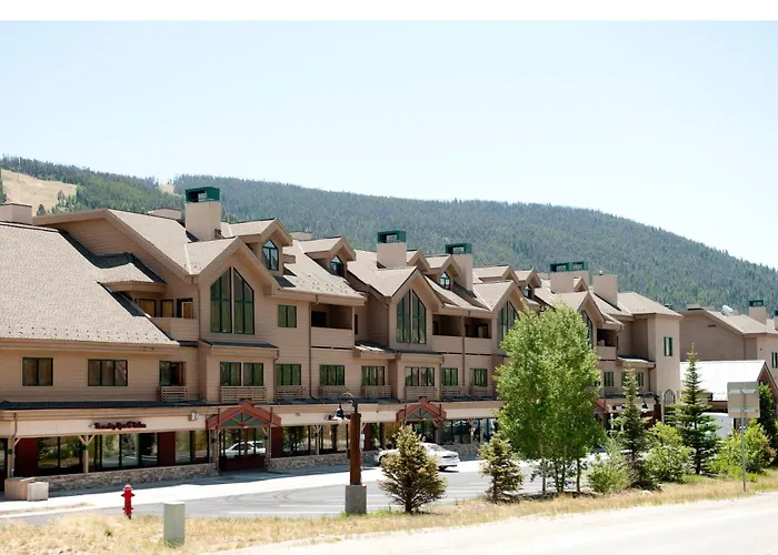 Hotel near College: Gateway Mountain Lodge, A Vail Resorts Property