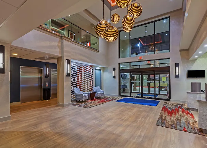 Holiday Inn Express & Suites Houston East By Ihg