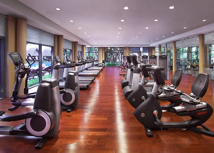 The Ritz-Carlton Jakarta, Mega Kuningan