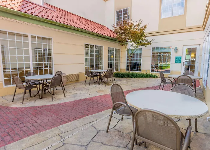 Trip to College La Quinta By Wyndham Bentonville