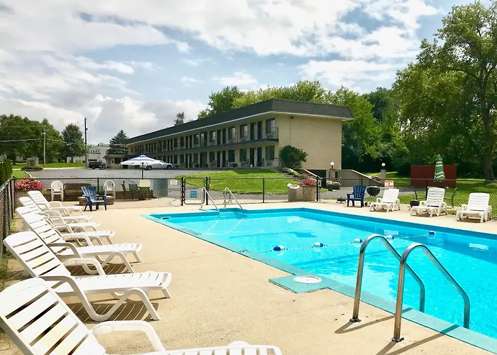 All Motels Geneva Wells Inn