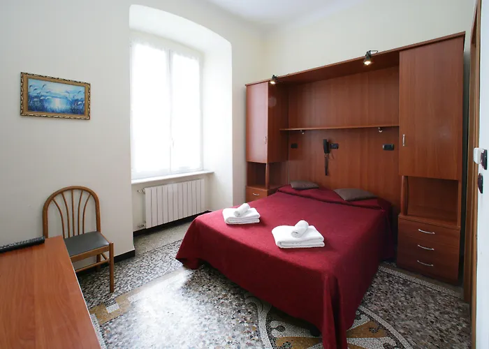 Cheap hotel: Hotel Le Tre Stazioni