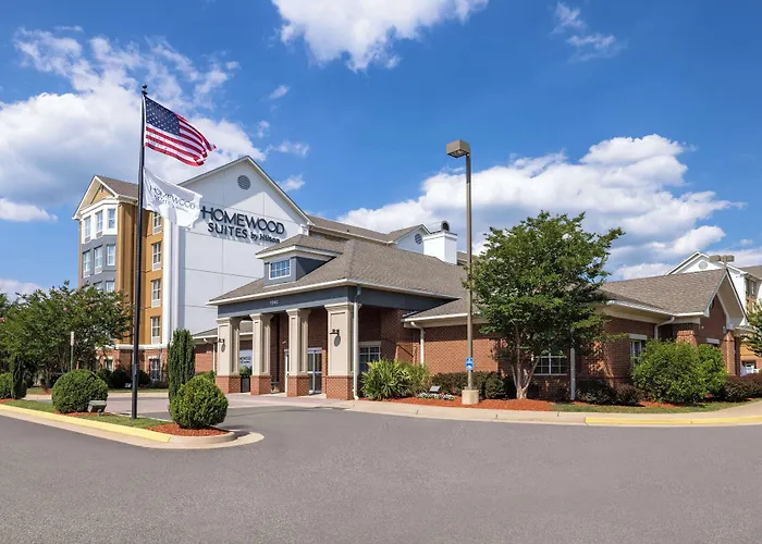 Pet Friendly hotel: Homewood Suites Fredericksburg