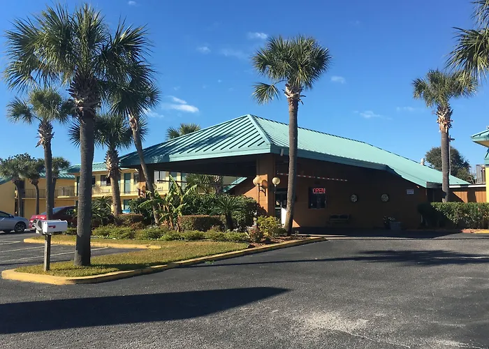 Cheap hotels Village Inn Destin