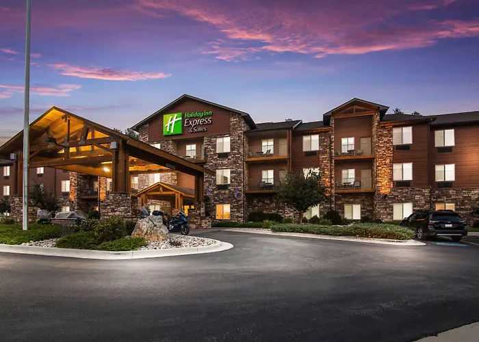 Holiday Inn Express & Suites -Mt Rushmore