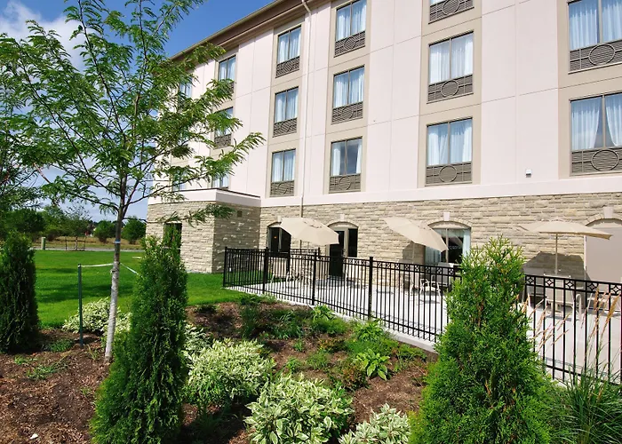 Golf hotel: Holiday Inn Express Hotel & Suites Ottawa Airport By Ihg