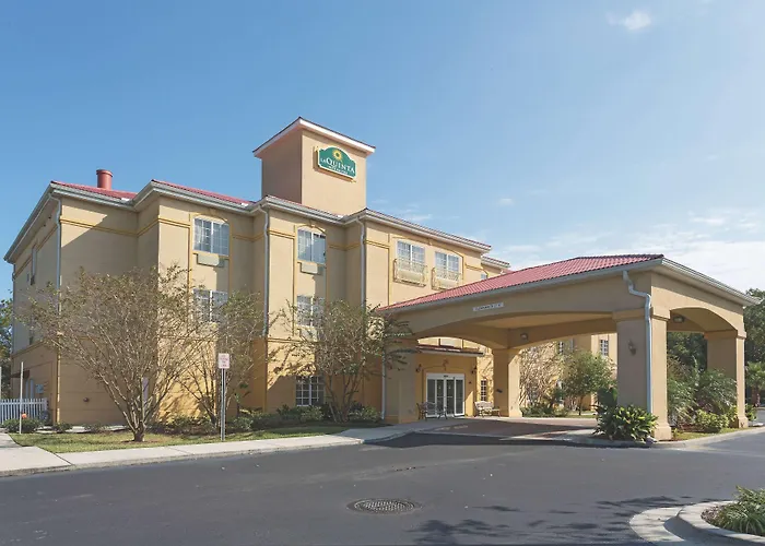 La Quinta Inn & Suites By Wyndham