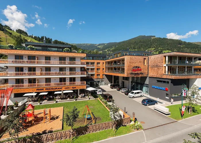 Alpenparks & Apartment Central Zell Am See