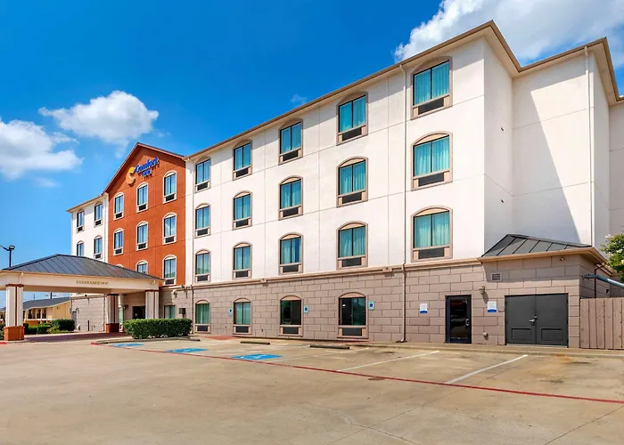 Comfort Inn Near Unt