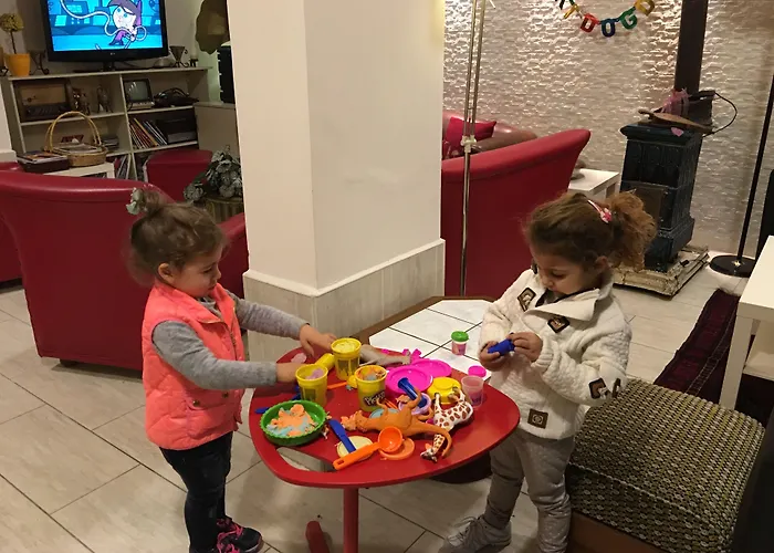 Hotel with Tennis: Guzel Izmir Hotel