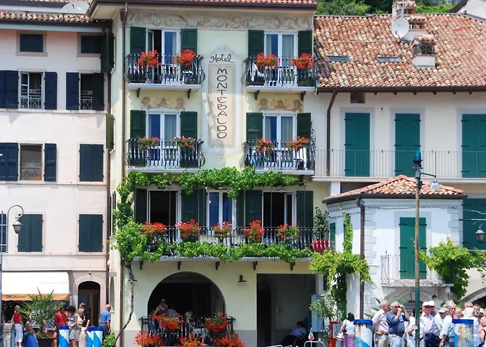  Albergo Ristorante Montebaldo