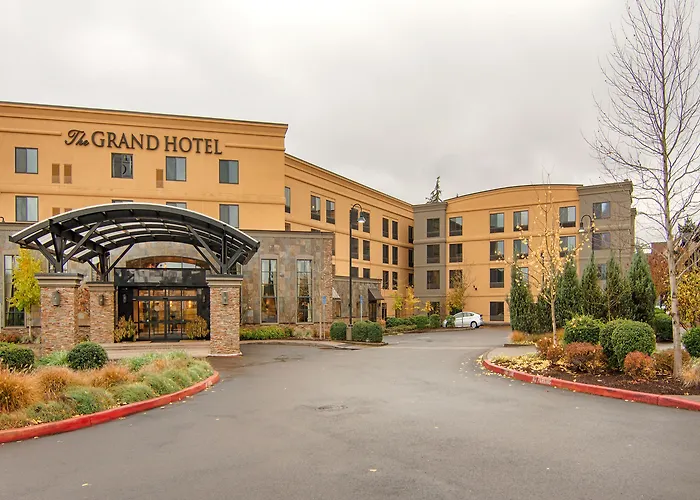 Grand Hotel At Bridgeport