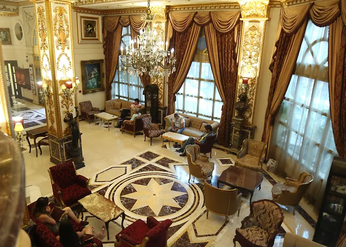 Serenada Golden Palace - Boutique Hotel