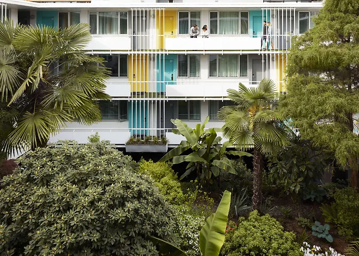 Pet Friendly hotel: The Burrard