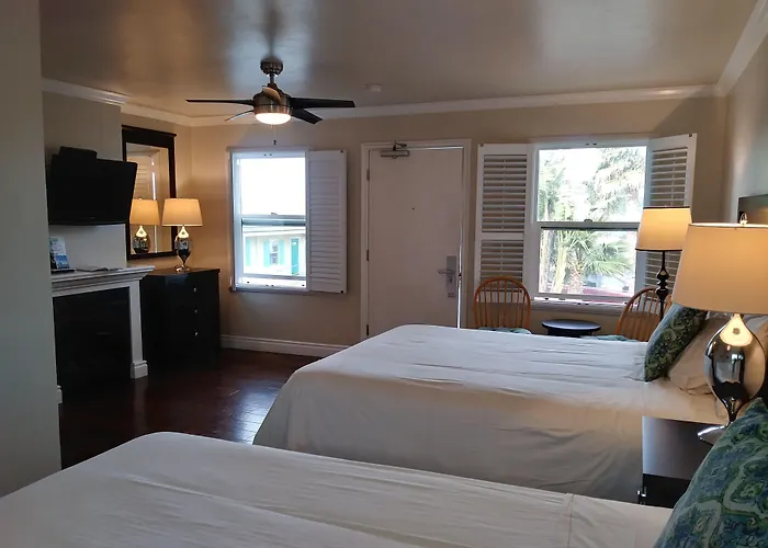 Beach Bungalow Inn And Suites