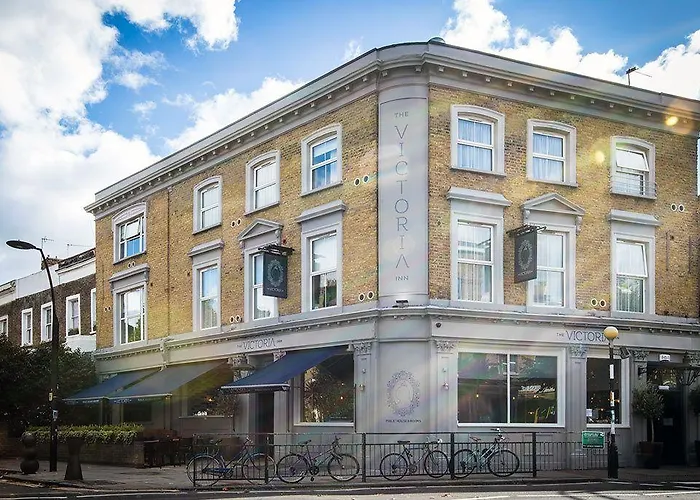  Victoria Inn