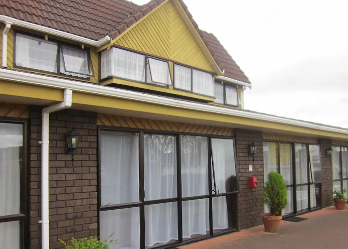 Ace Motor Lodge