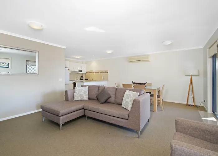 Spa Hotel: South Pacific Apartments Port Macquarie