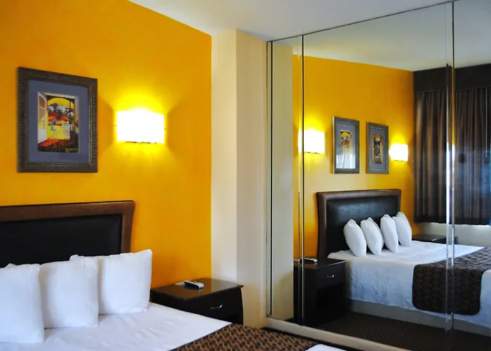 Surfside Three Motel