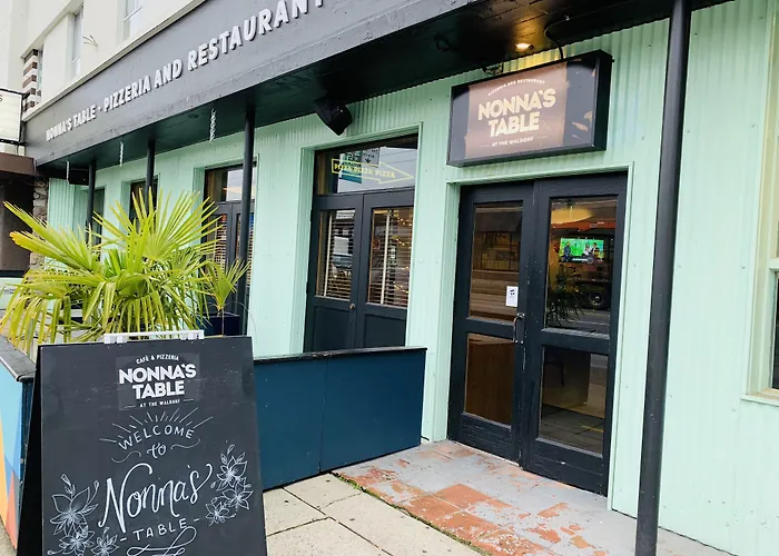 3 star hotel: Hotel At The Waldorf